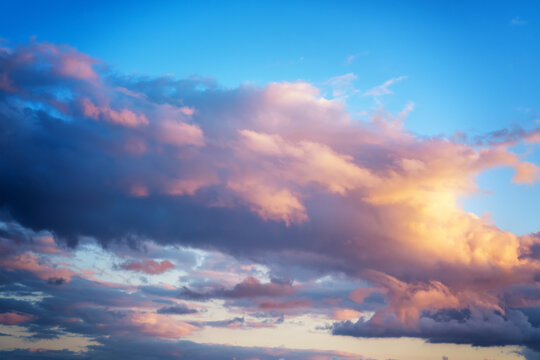 Sunset with blue sky - retro vintage filter effect, beautiful nature background © olezzo
