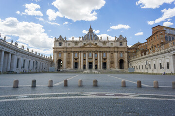Fototapeta na wymiar Saint Peter's Basilica and square in Vatican City, Rome, Italy