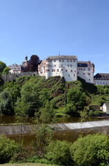 Fototapeta na wymiar Lahn und Schloss in Weilburg