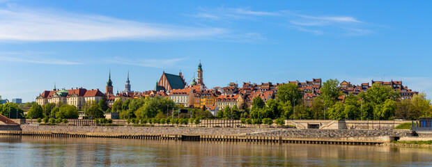 Panoramic view of Warsaw, Poland, city center and Old Town quarter with Wybrzerze Gdanskie...