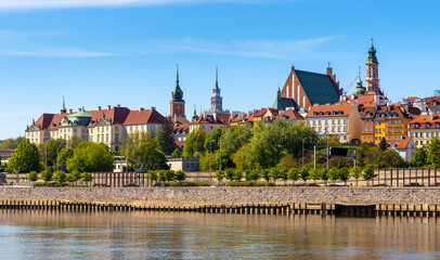 Panoramic view of Warsaw, Poland, city center and Old Town quarter with Wybrzerze Gdanskie embankment at Vistula river