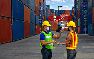 Check body temperature Before working in the warehouse