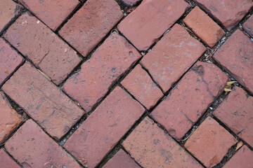 A colonial walkway in old New Castle along a path