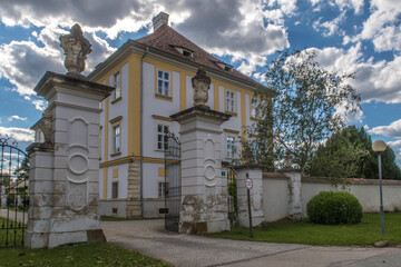 Schloss Neuschloß