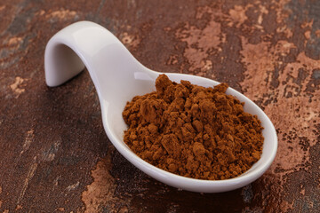 Cocoa powder in the bowl