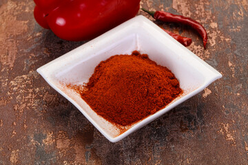 Paprika powder in the bowl