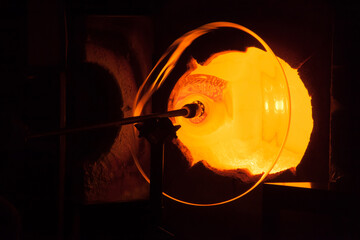 Glass blowing and the Glory Hole