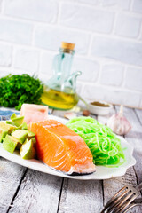 salmon with zucchini