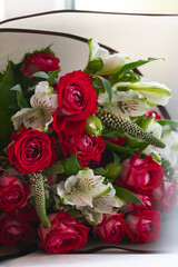 Floristics a bouquet of roses for a holiday