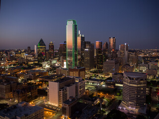 Fototapeta premium Dallas Skyline at Night, Texas, USA