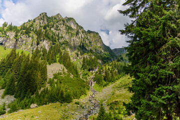 Fototapeta na wymiar View from Valea Rea (Bad Valley), Fagaras Mountain