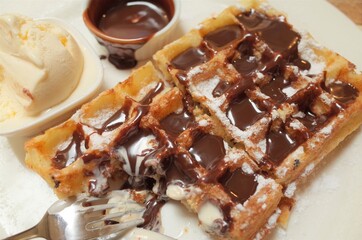 ベルギーワッフル　チョコレート掛け