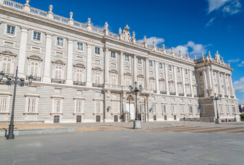 Fototapeta premium Royal Palace in Madrid in a beautiful summer day, Spain