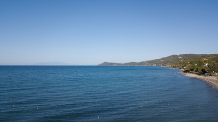 Obraz premium An island in the middle of a body of water