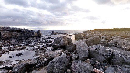 Fototapeta na wymiar rocks on the coast