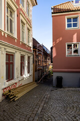 Narrow ally with scaffold