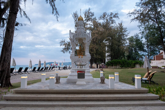 Phra Phut Shrine, spirit house at Dusit Thani Laguna, Phuket, Thailand