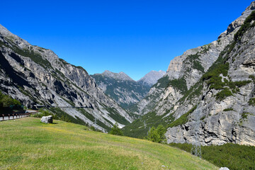 Fototapeta na wymiar Summer mountain landscape in the Alps.