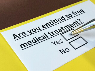 Obraz premium One person is answering question about free medical treatment.