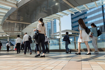 緊急事態宣言解除後の通勤風景