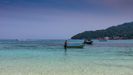 Fototapeta na wymiar Turquoise sea at Perhentian Island, Malaysia
