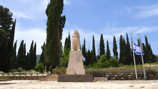 Roaring Lion memorial statue commemorating the eight fallen Soldiers of Tel Hai battle