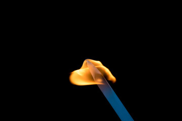 燃焼しているアクリル棒の様子