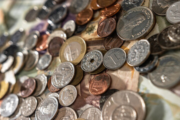 many coins dollar euro ruble yuan franc yen pound zloty rupee