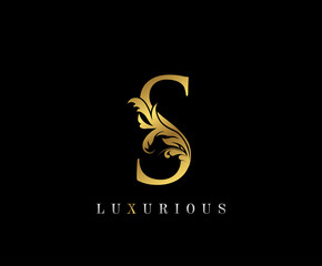 Fototapeta premium Gold Elegant letter S. Graceful style icon. Calligraphic beautiful logo. Vintage drawn emblem for book design, brand name, wedding card, Restaurant, Boutique, Hotel.