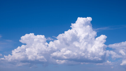 Naklejka na ściany i meble amazing cloud in sunny day