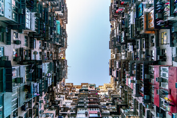 Fototapeta na wymiar The popular between tourists place called Montane Mansion near to Tai Koo in Hong Kong. Overcrowded old retro building