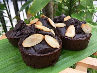 Avocado brownies with almonds slide