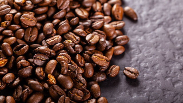 coffee beans background © ozgur