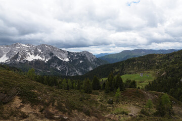 Obraz premium Una bellissima camminata nei pressi di Cason di Lanza