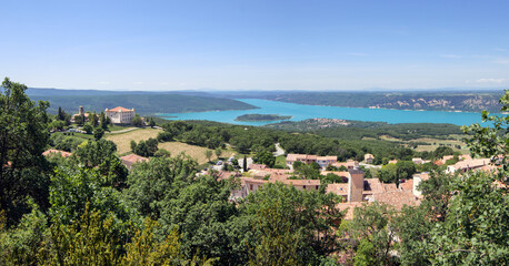 Fototapeta na wymiar Lac de Sainte-Croix - Aiguines