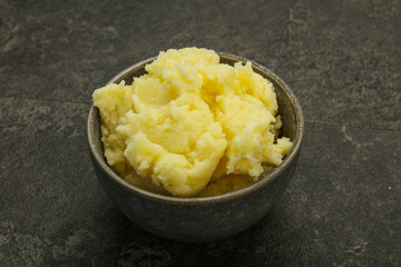 Mashed potato in the bowl