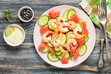 Fresh salad with seafood
