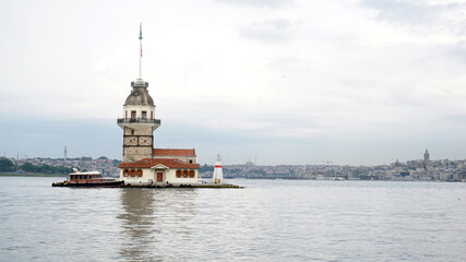 Fototapeta na wymiar Maiden's tower, symbol of Istanbul, Turkey