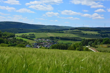 Panorama über Aura im Sinngrund in Unterfranken in Bayern