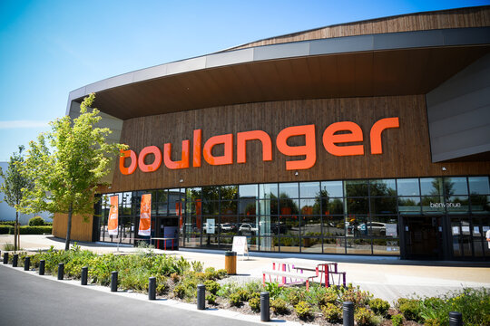 Boulanger Images – Browse 7,500 Stock Photos, Vectors, and Video ...