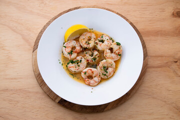 Garlic lemon shrimp with red chili and parsley