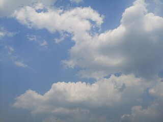 Fototapeta na wymiar Cloud on a blue sky hight. 