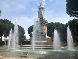 fuente y escalinata del batallador