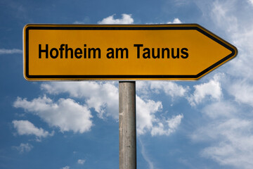 Obraz premium Wegweiser Hofheim am Taunus