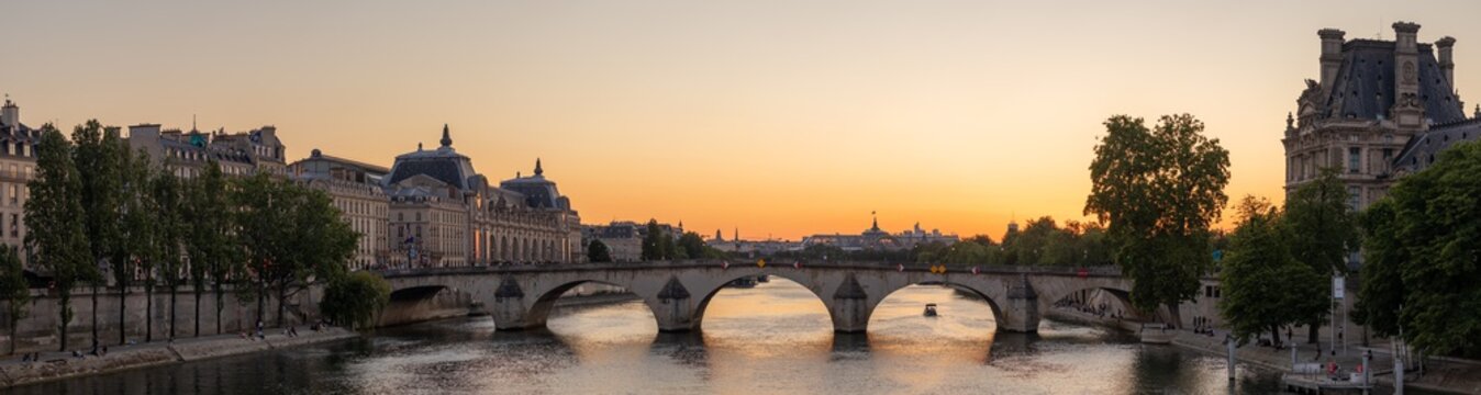 Sunset over the Seine in Paris