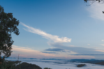 Morning mist on the mountain. The sea mist'sTalay Mok Aiyoeweng The culmination of the most...