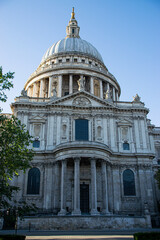 Fototapeta na wymiar Photo of St Pauls cathedral from the bottom in London