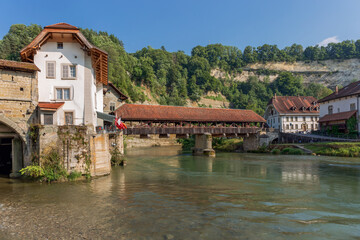 Fototapeta na wymiar Bern bridge and the river Sarine - Fribourg - Switzerland