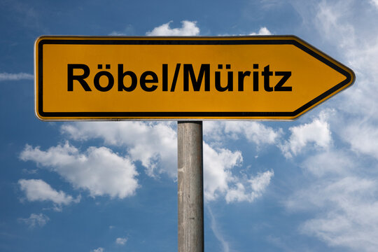 Wegweiser Röbel/Müritz