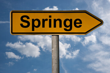 Obraz premium Wegweiser Springe